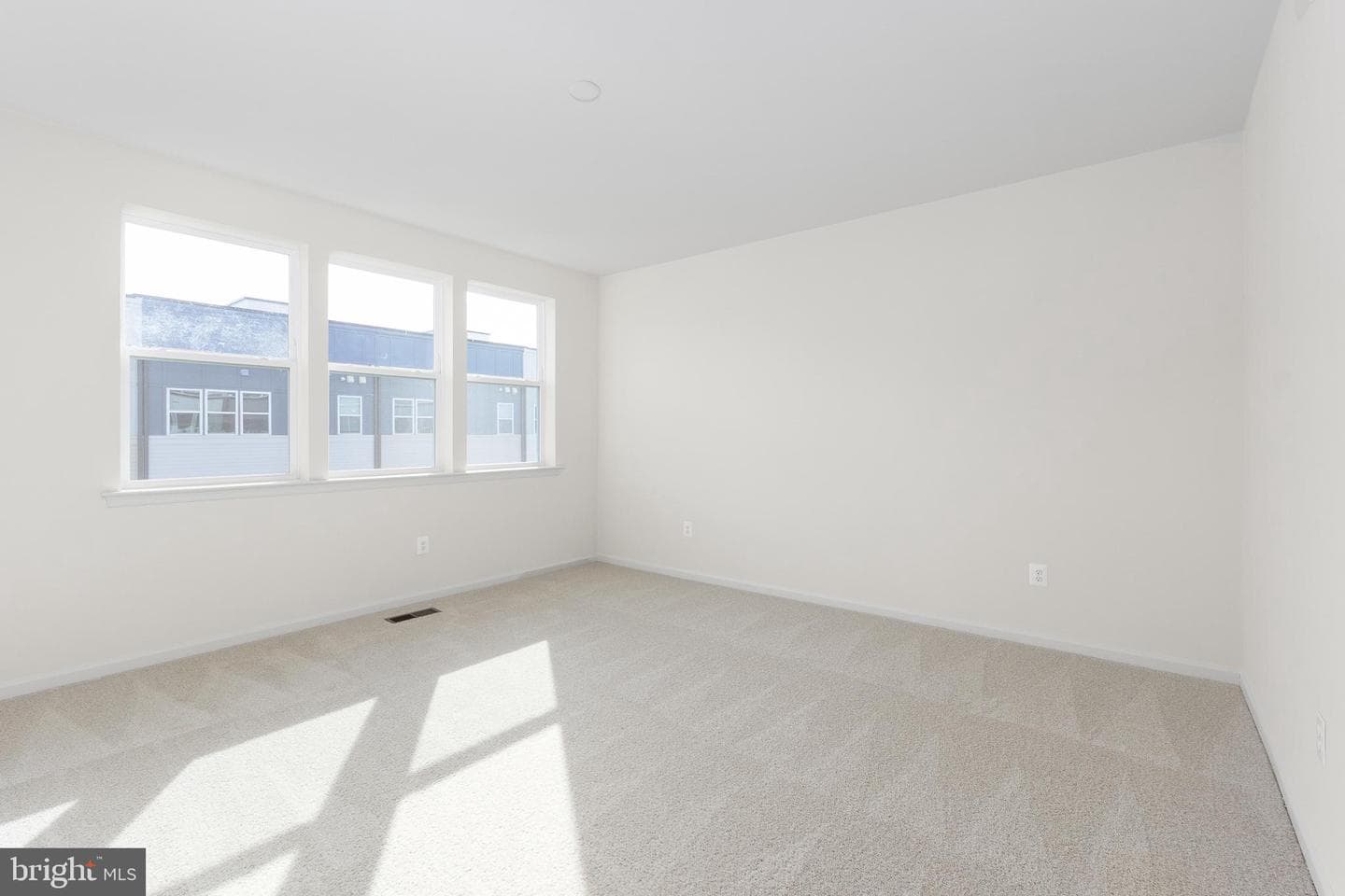 2542 Neabsco Common Place photo 28