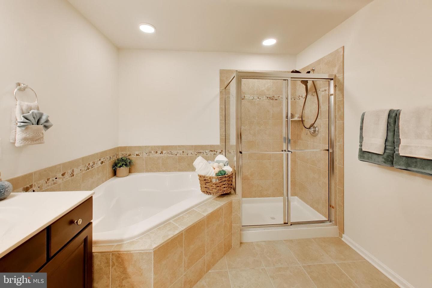 15330 Kensington Park Drive photo 24