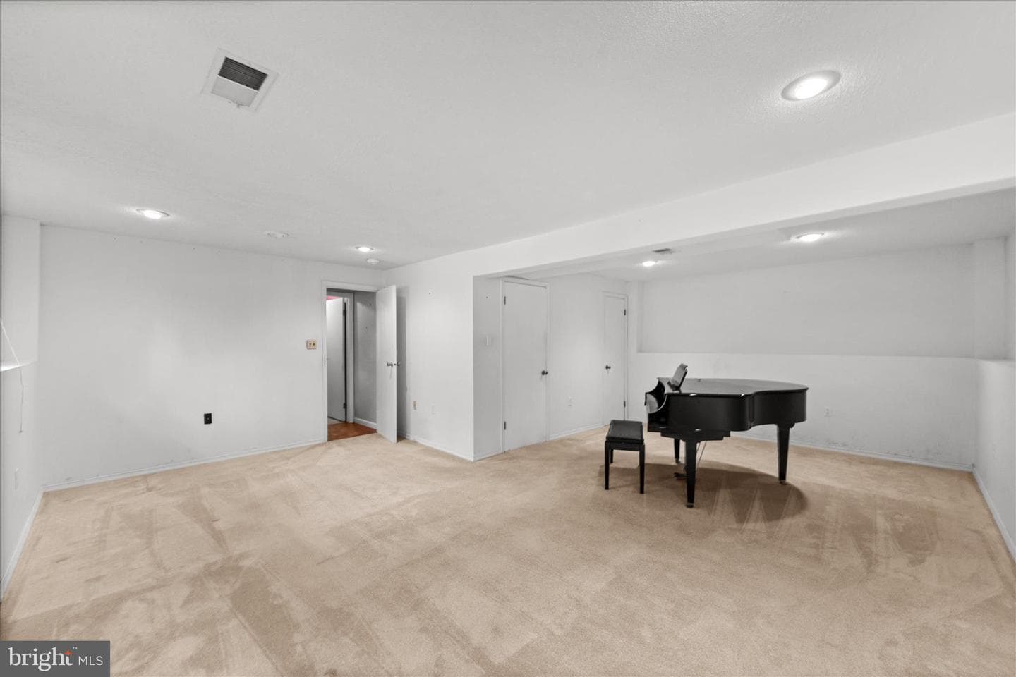 15912 Uppsala Court photo 17