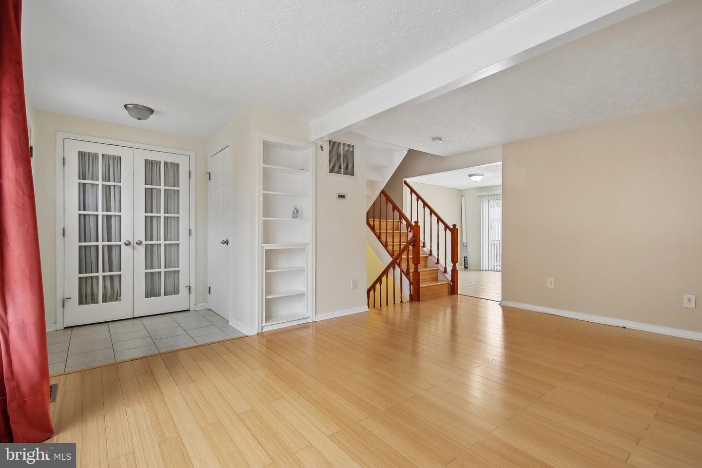 14736 Winding Loop photo 2
