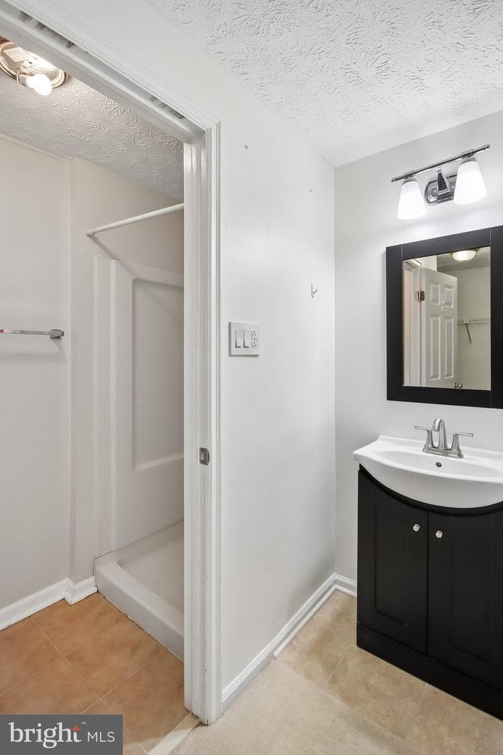 14736 Winding Loop photo 20