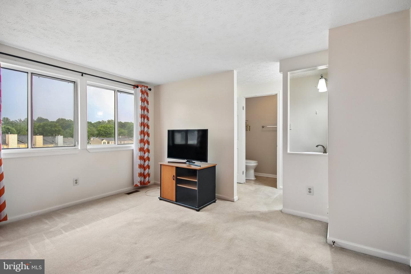 14736 Winding Loop photo 21