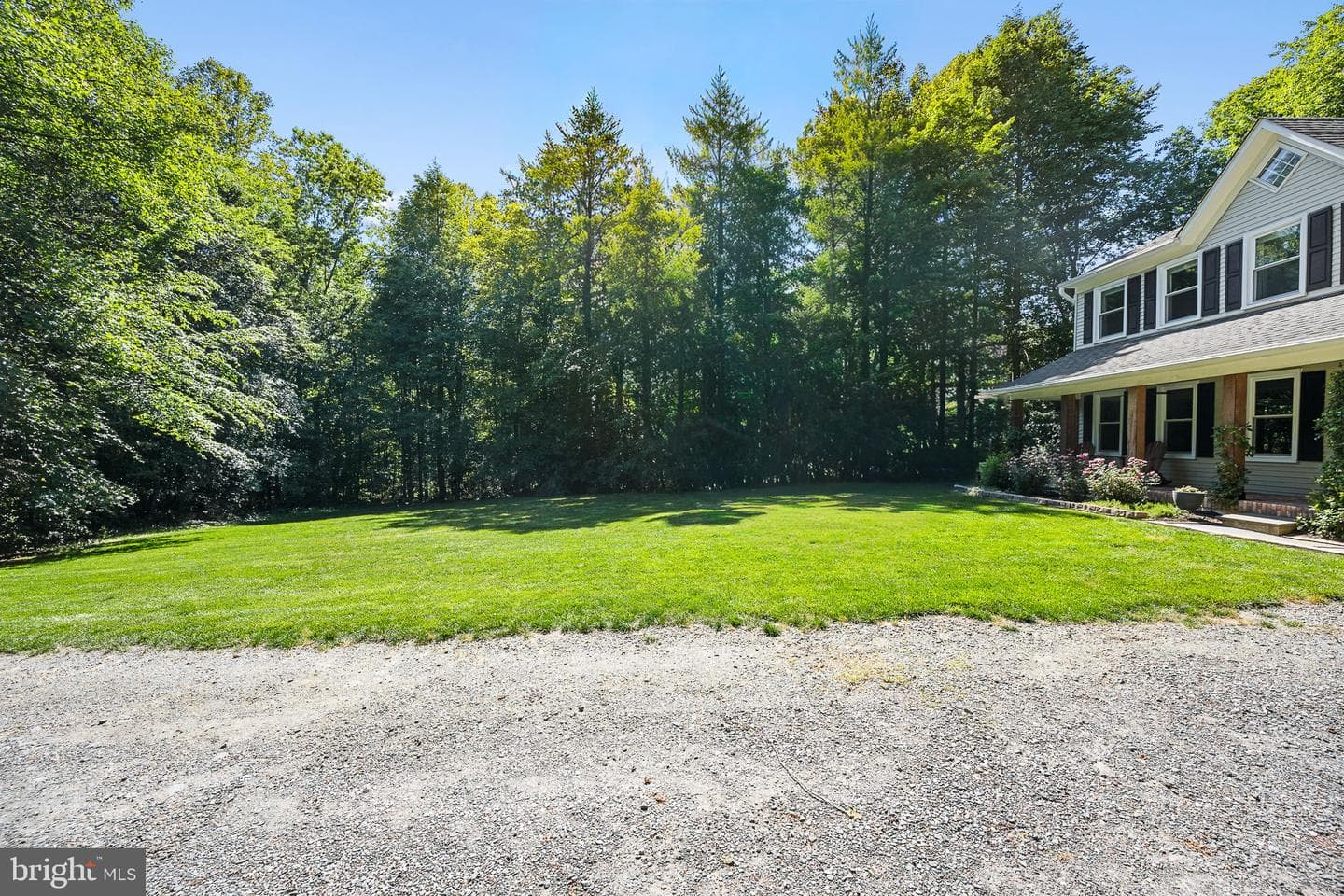 6153 River Forest Drive photo 3