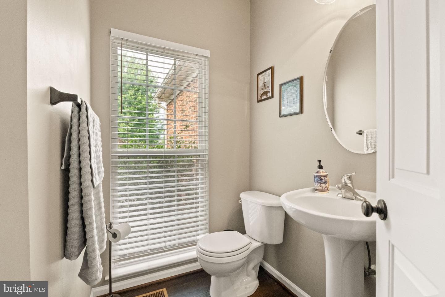 6726 Edgartown Way photo 24