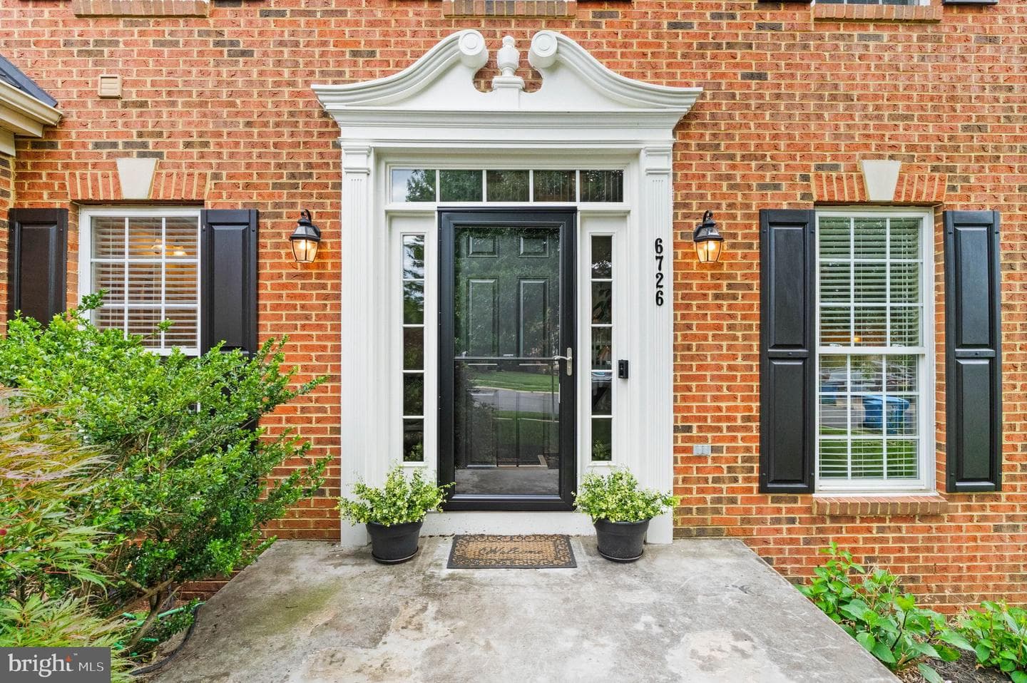 6726 Edgartown Way photo 4