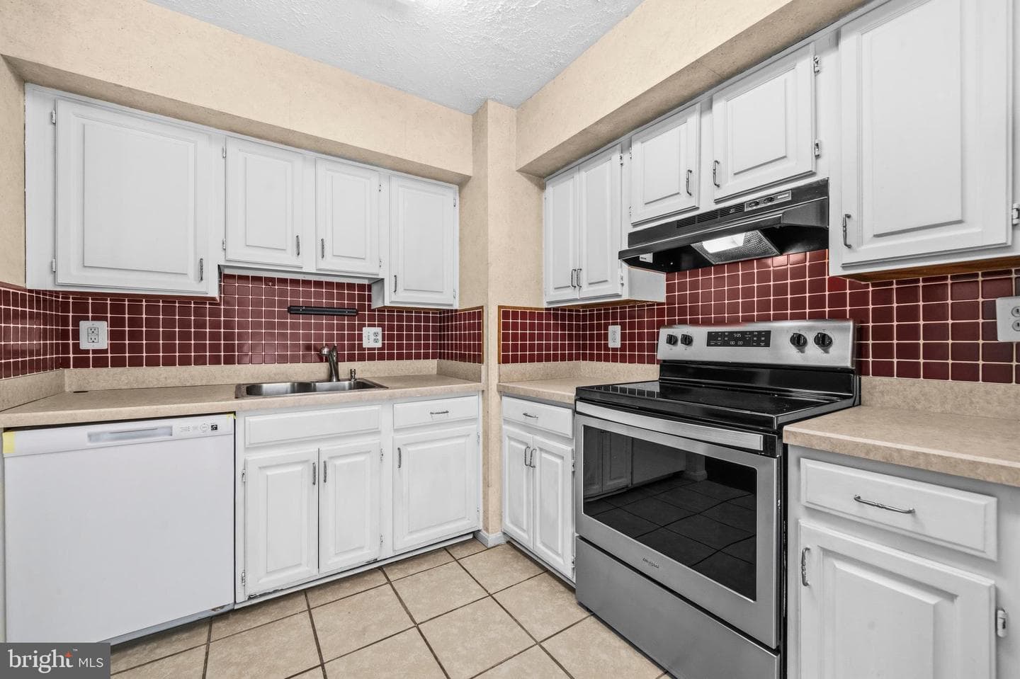 7764 Black Horse Ct photo 15