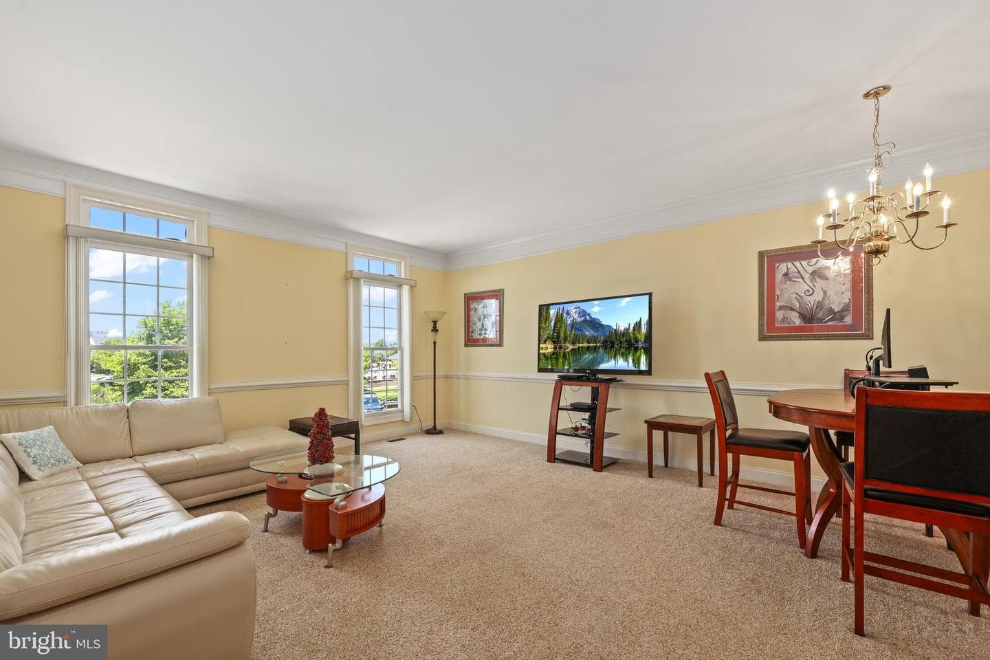 6806 Witton Circle photo 3