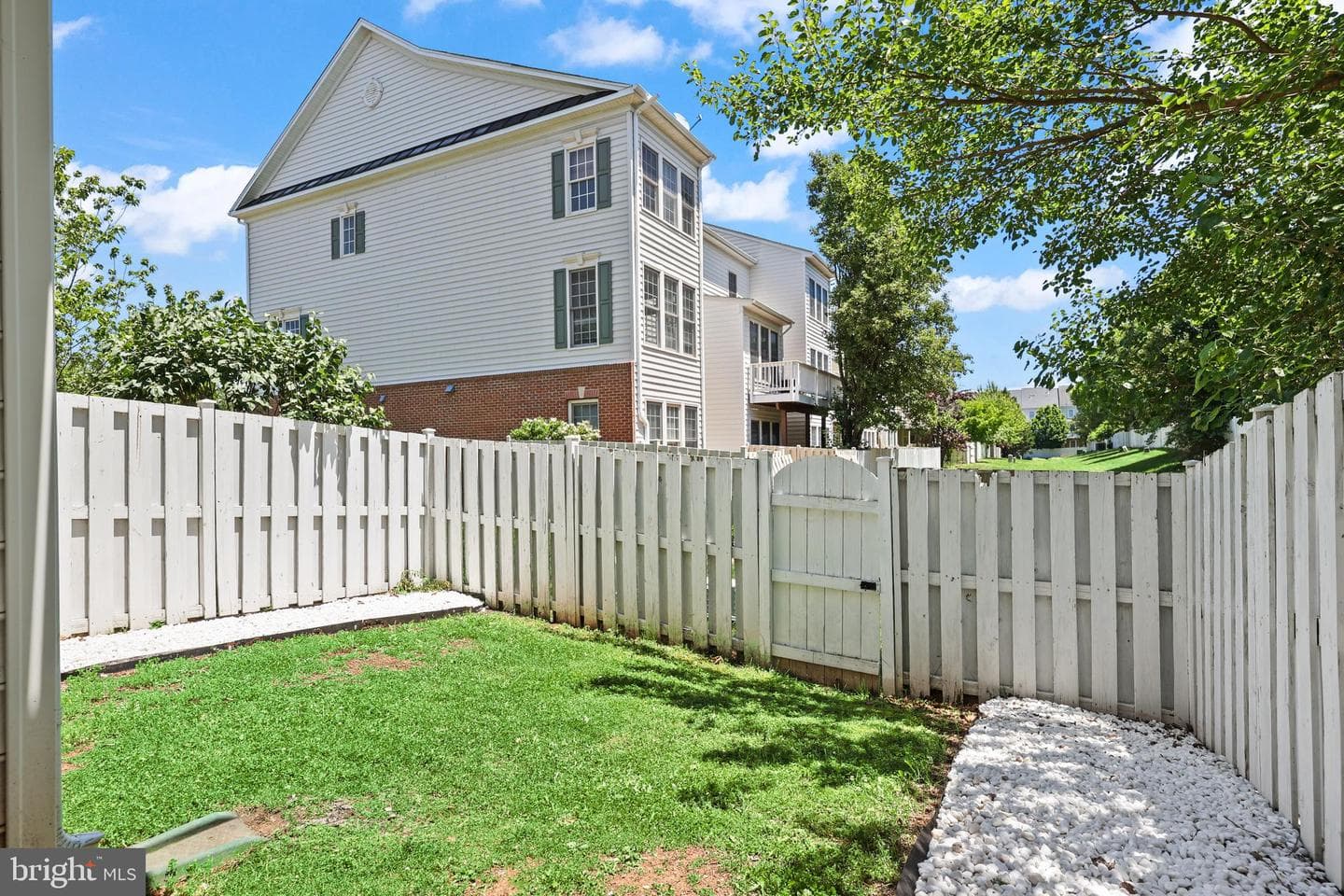 6806 Witton Circle photo 33