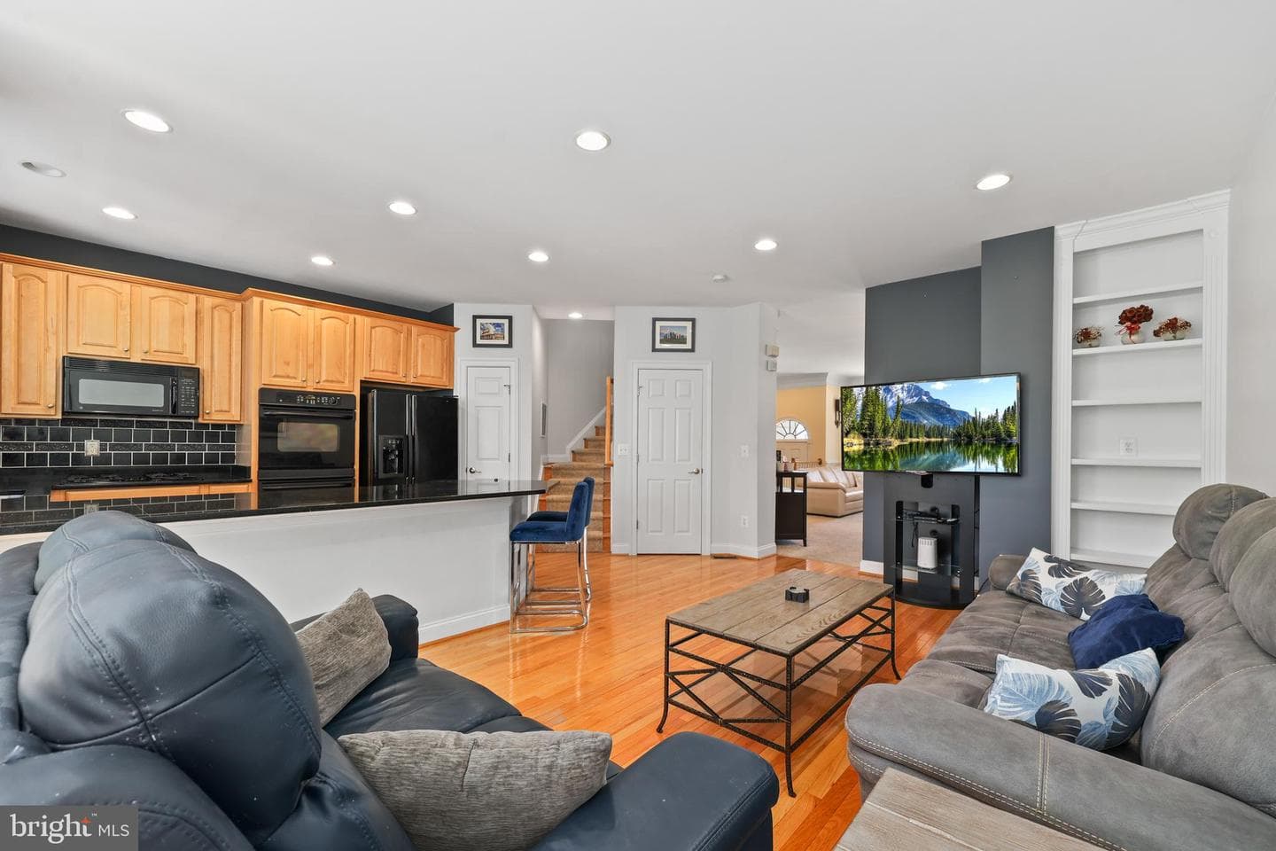 6806 Witton Circle photo 9