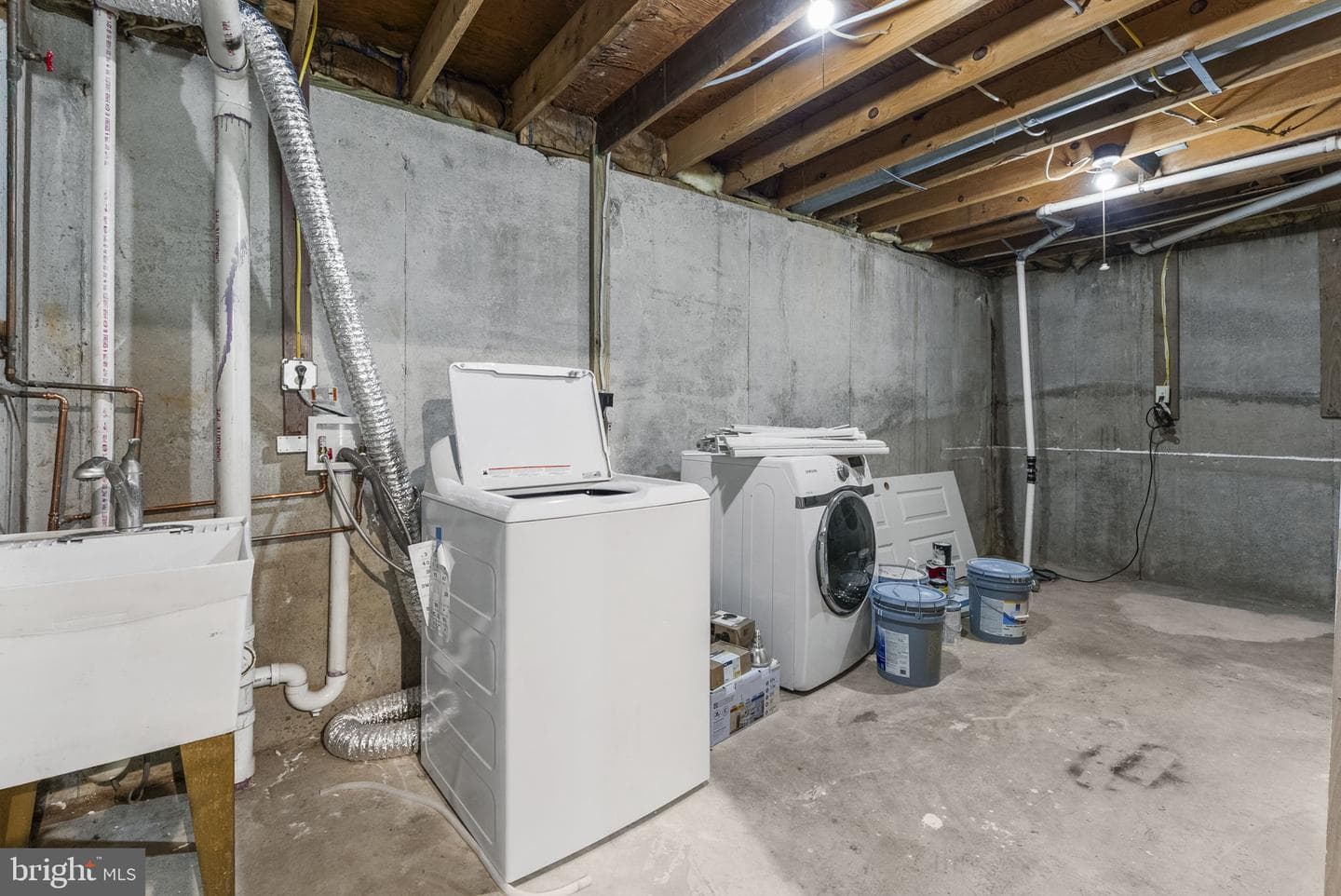 2857 Bowes Lane photo 38
