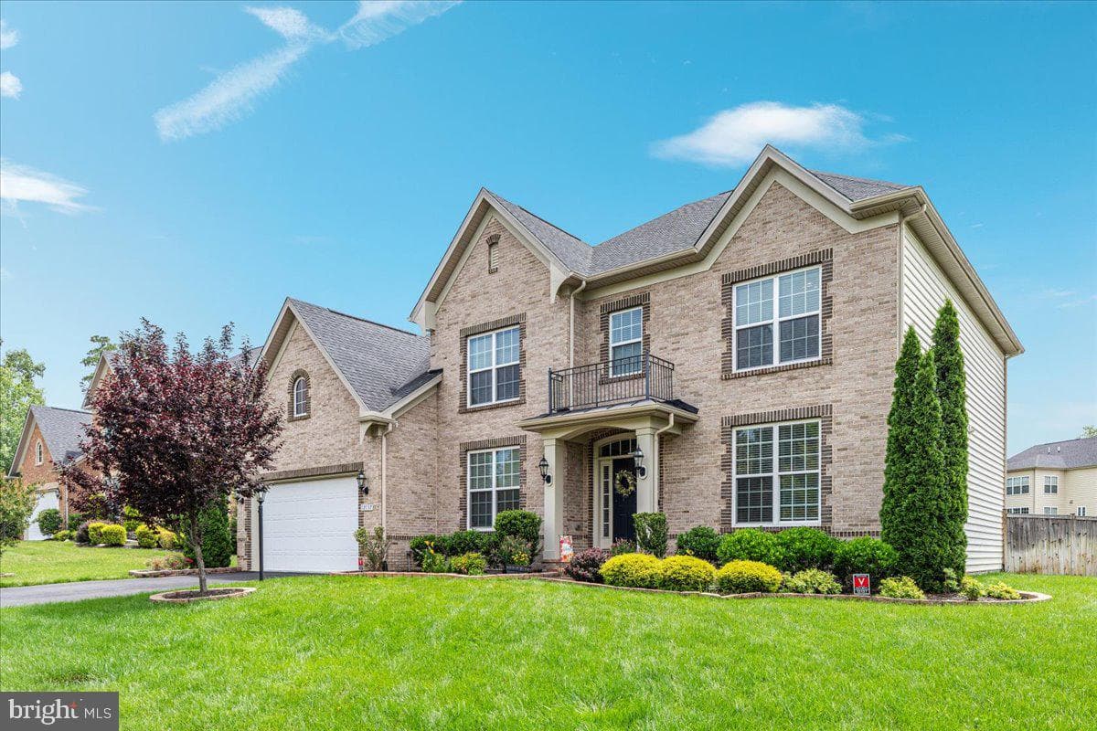 12137 Hickory Falls Court, Woodbridge