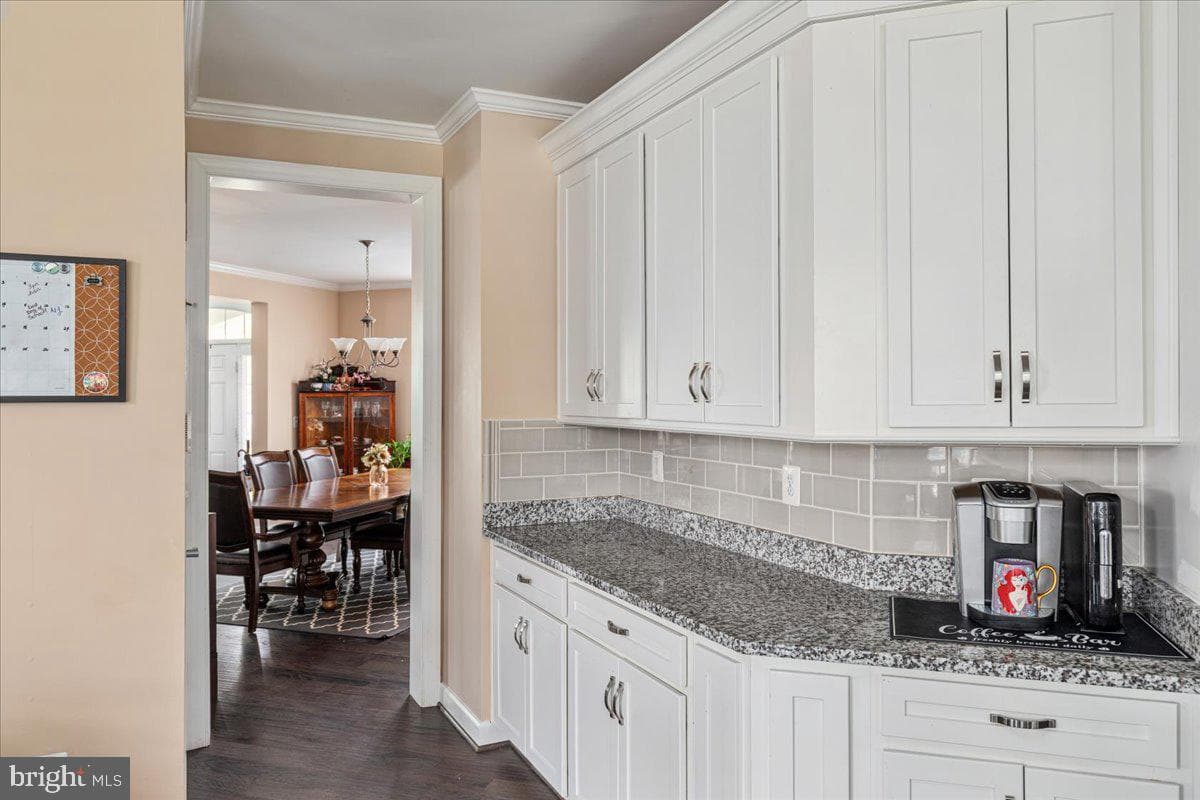 12137 Hickory Falls Court photo 24