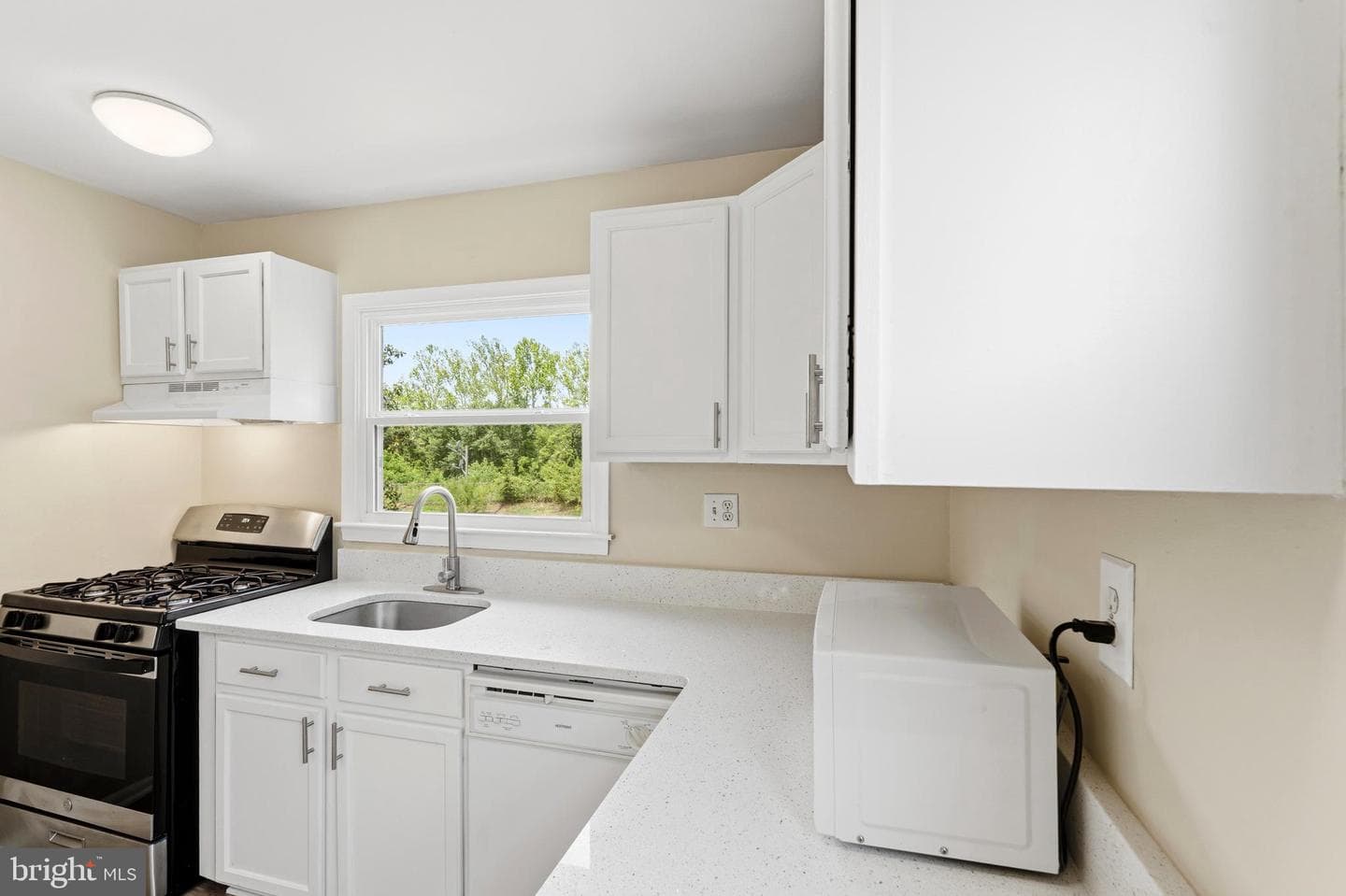 7556 Alleghany Road photo 16