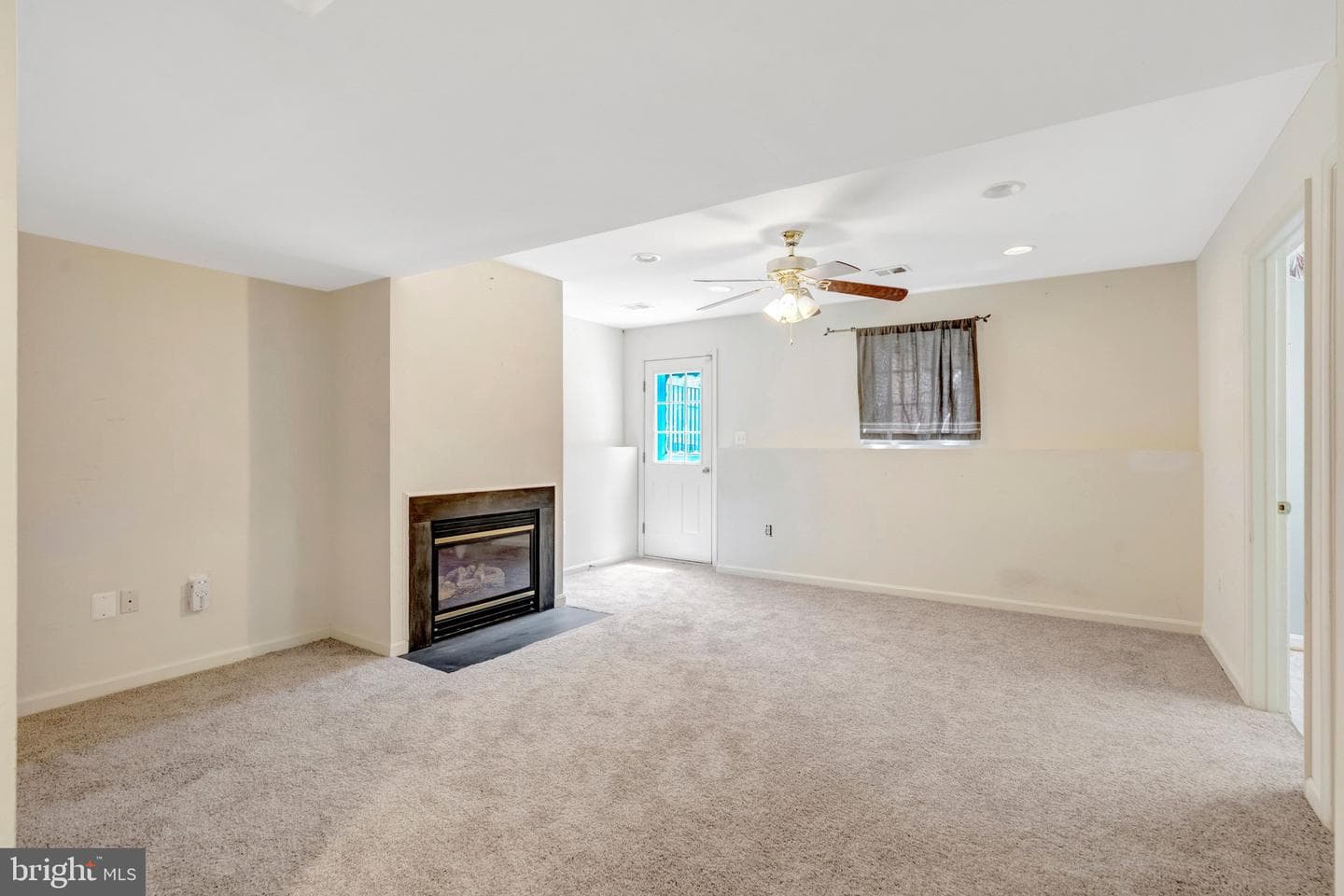13521 Wansteadt Place photo 10
