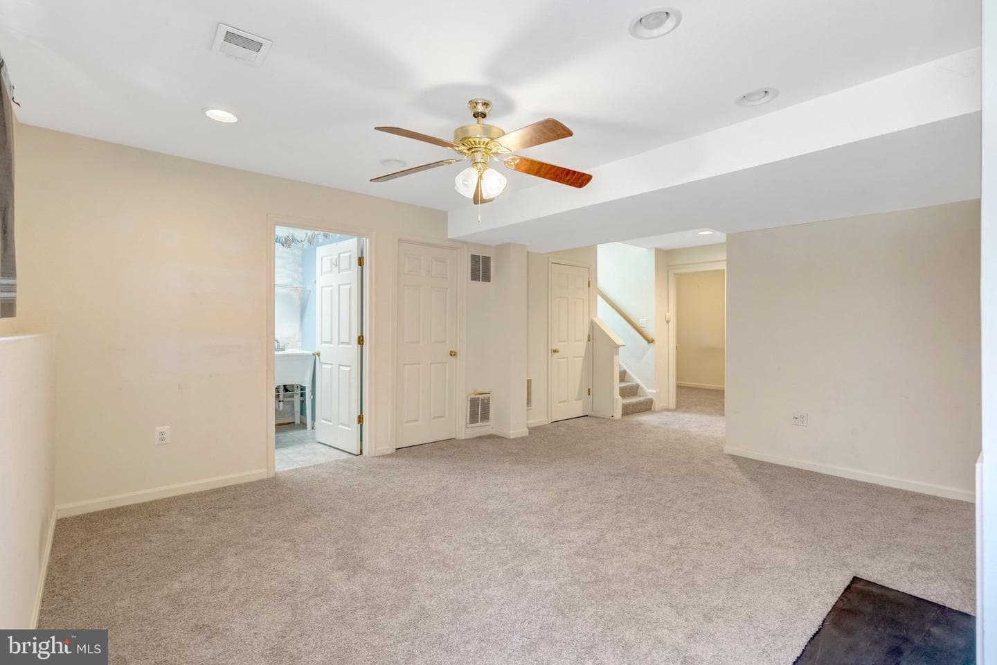 13521 Wansteadt Place photo 11