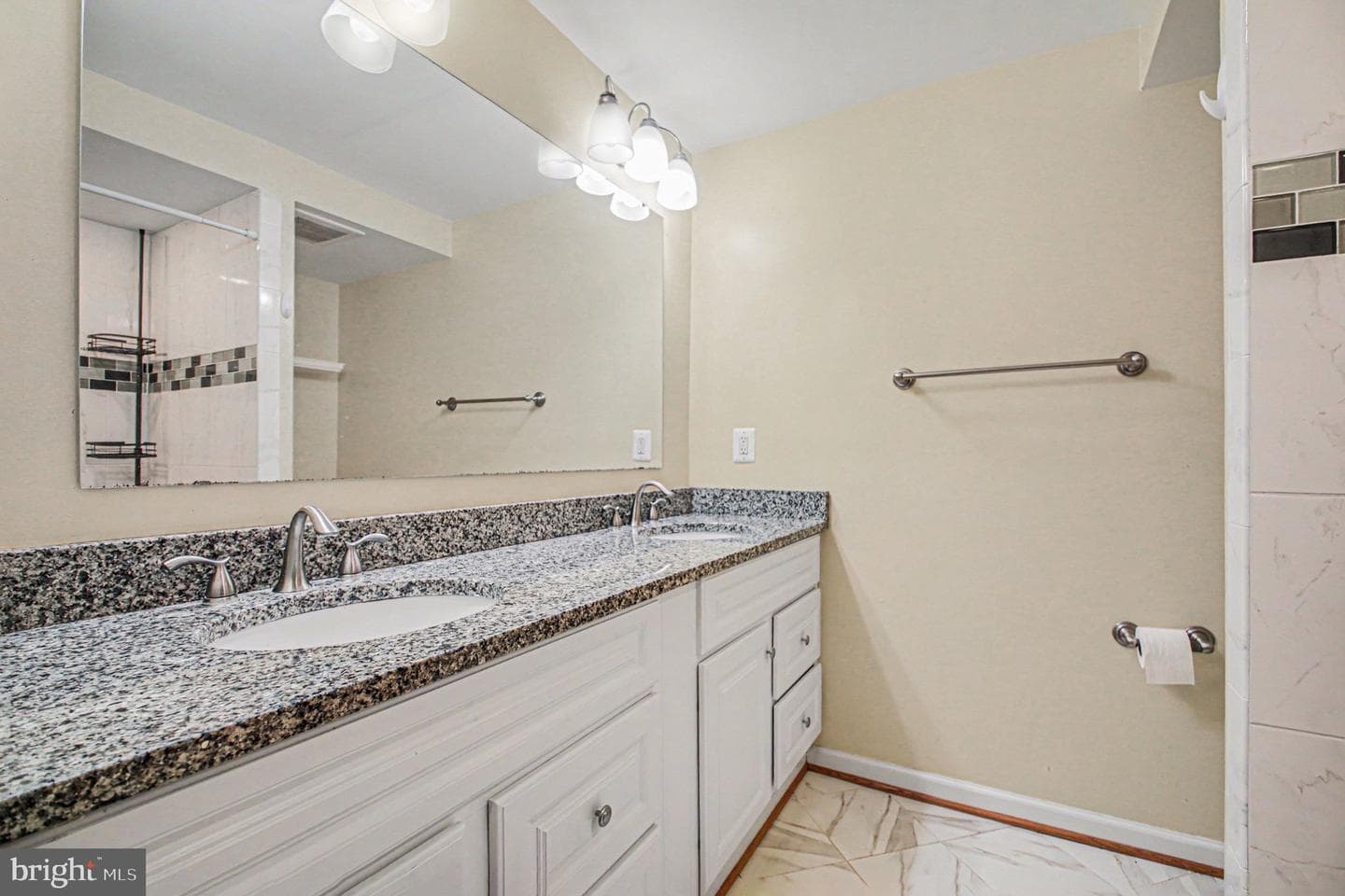 7409 Lake Drive photo 17
