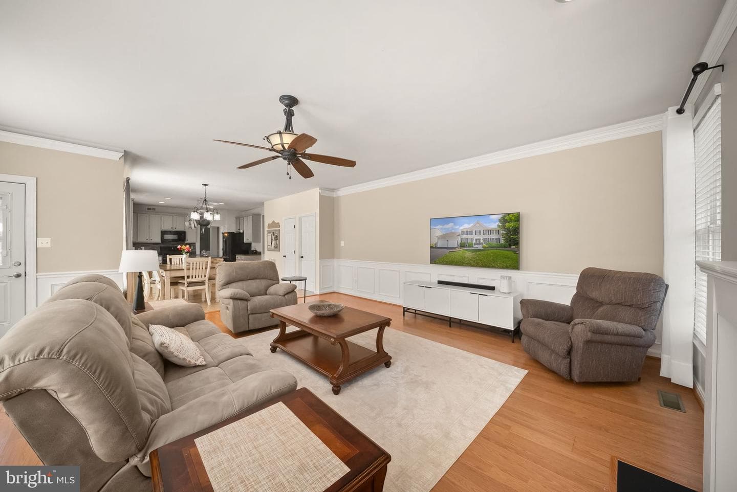 9009 Paddington Court photo 18