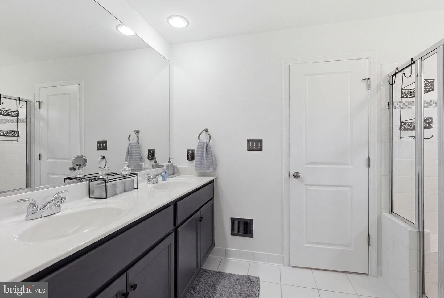 8112 Honey Bee Way photo 21