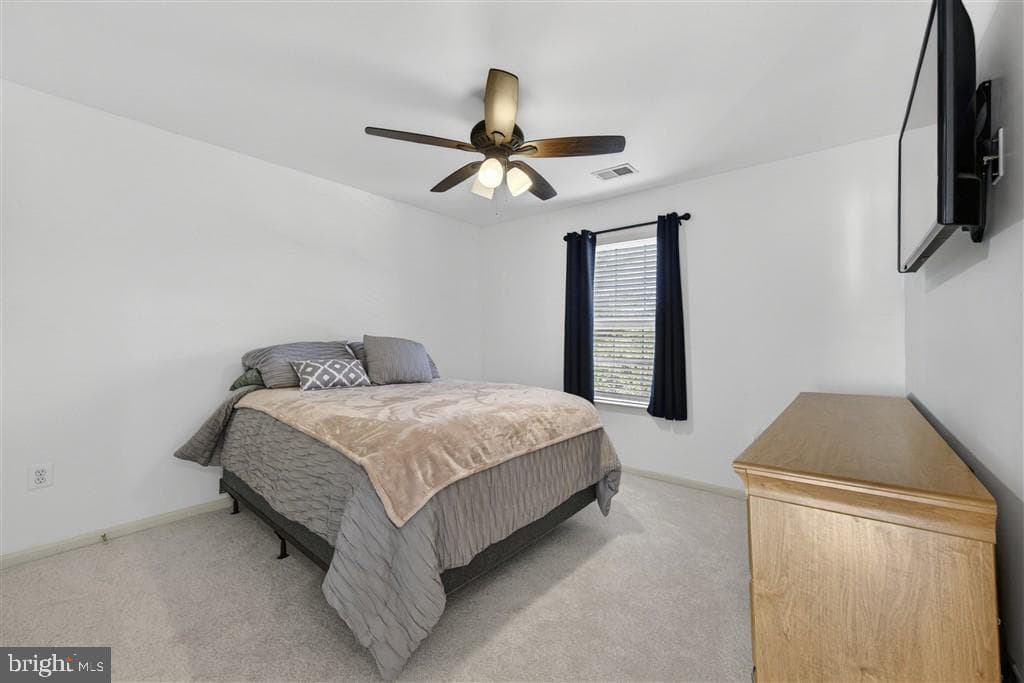 13802 Mapledale Avenue photo 16