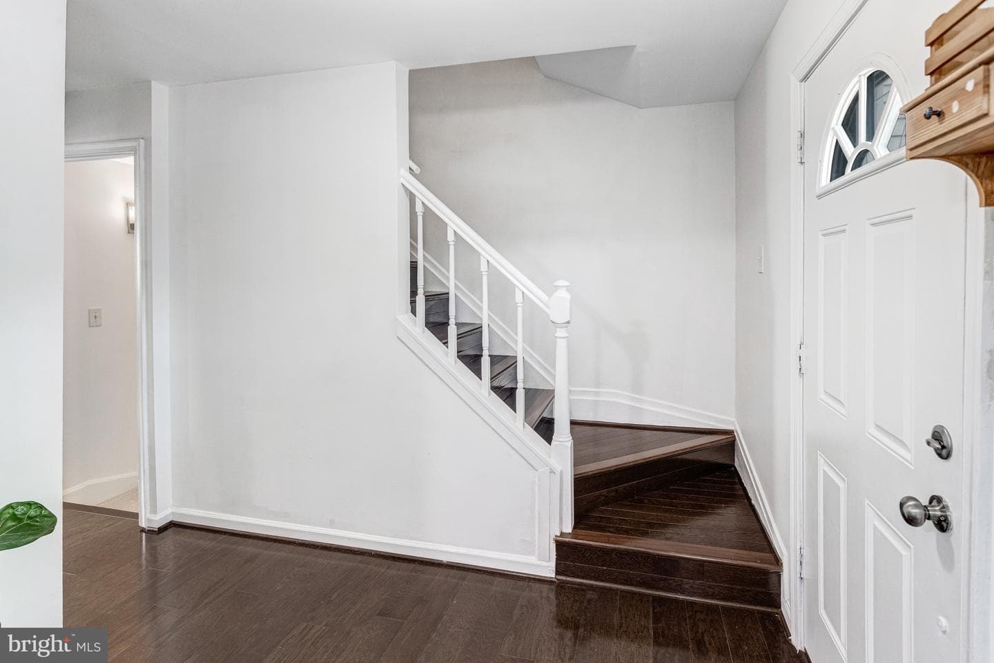 2902 Madeira Court photo 4
