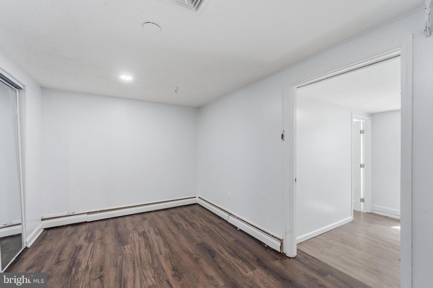 14209 Essex Drive photo 28