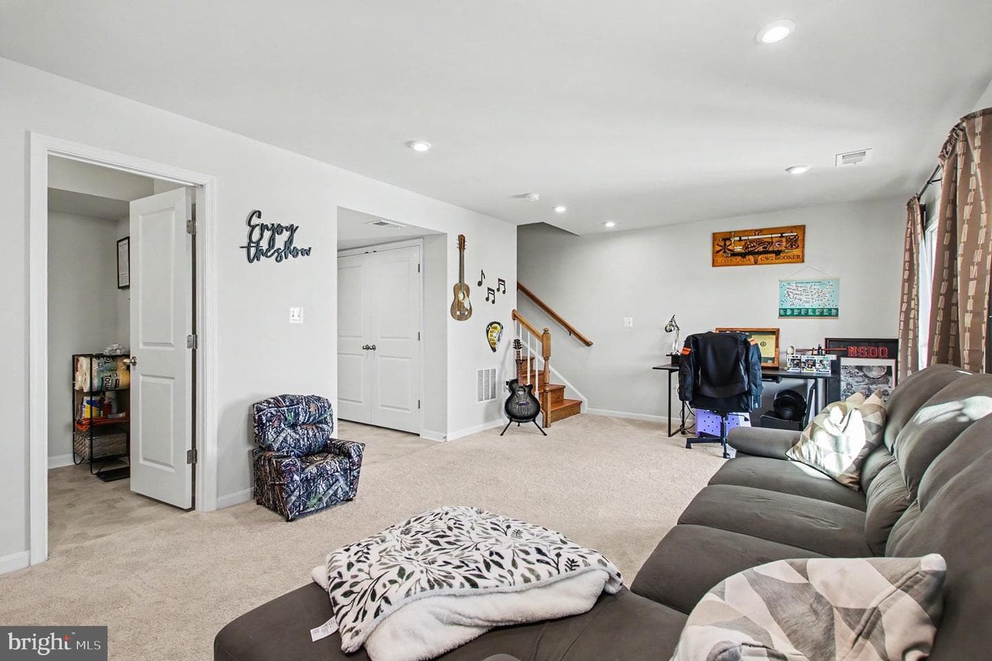 4014 Shire Meadow Lane photo 3