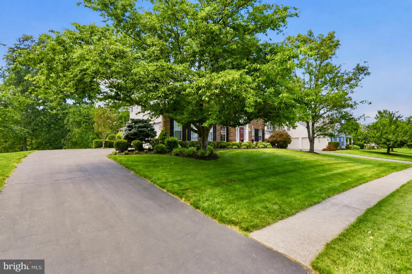 5484 Heredity Ln photo 4