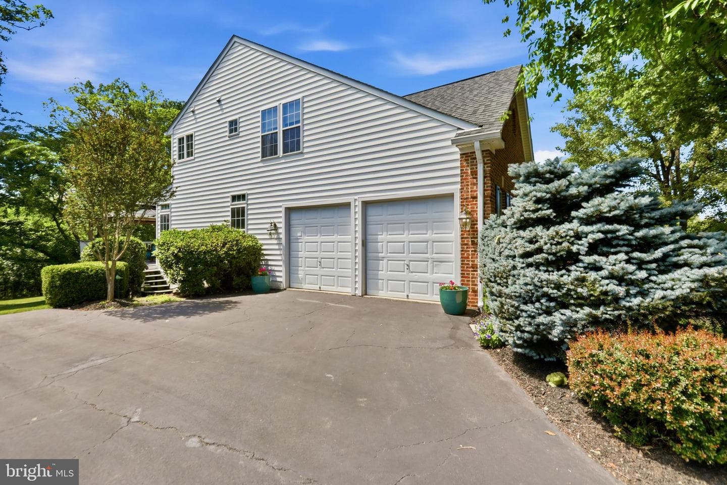 5484 Heredity Ln photo 5