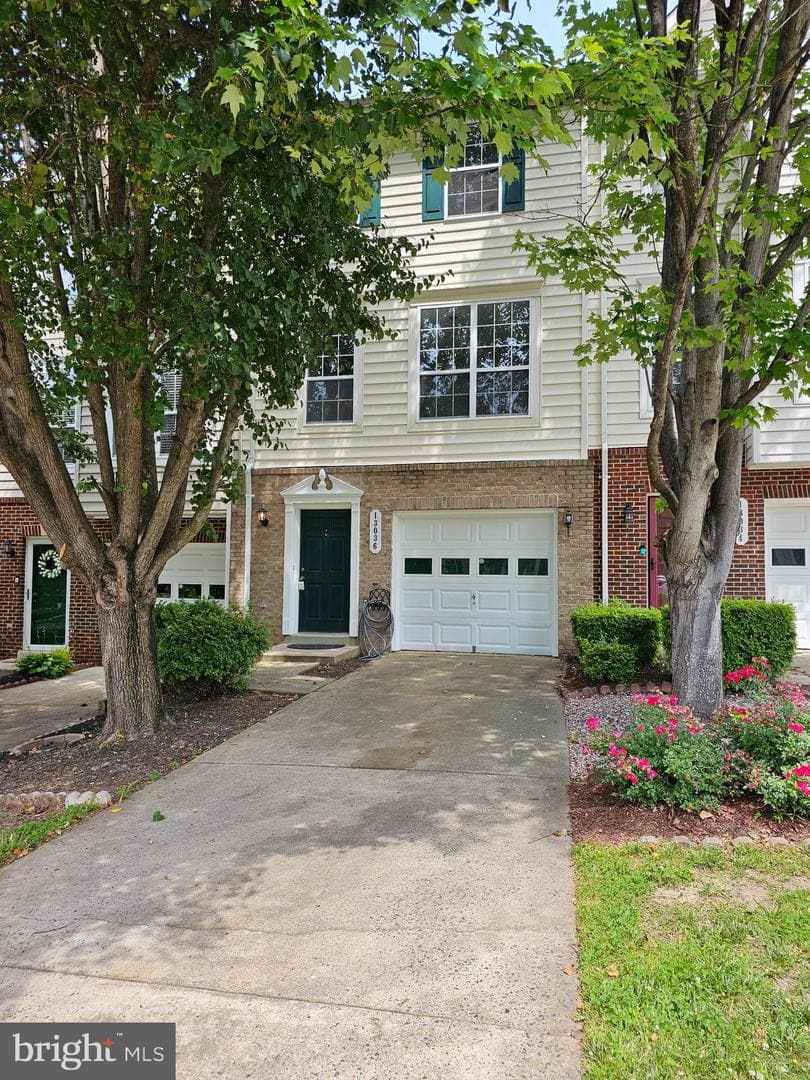 13036 Taxi Drive, Woodbridge