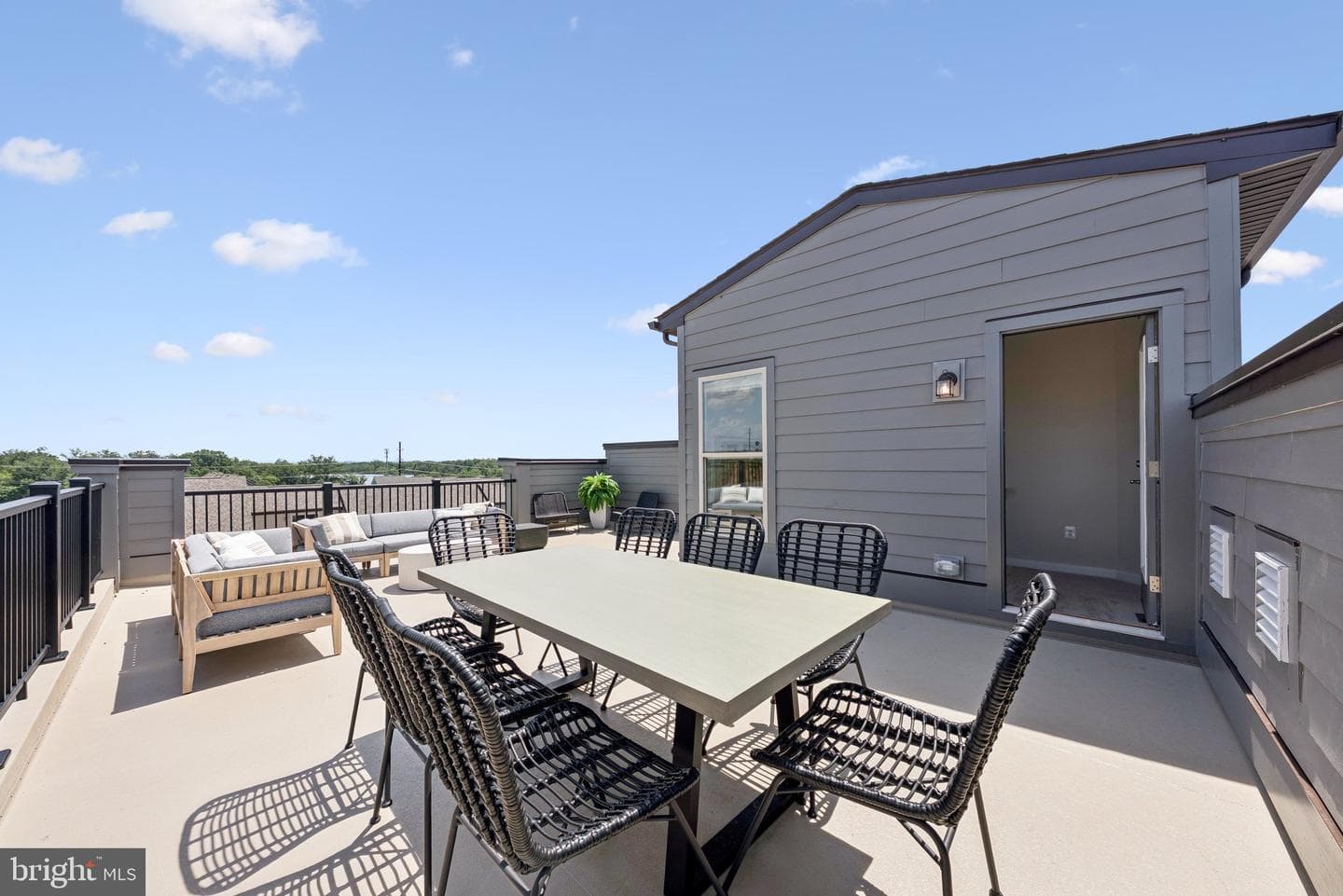11031 Joslin Street photo 28