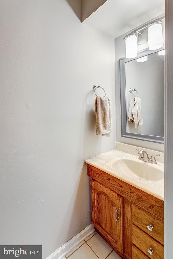 15242 Streamside Court photo 20