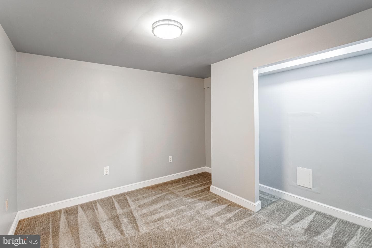 15242 Streamside Court photo 37