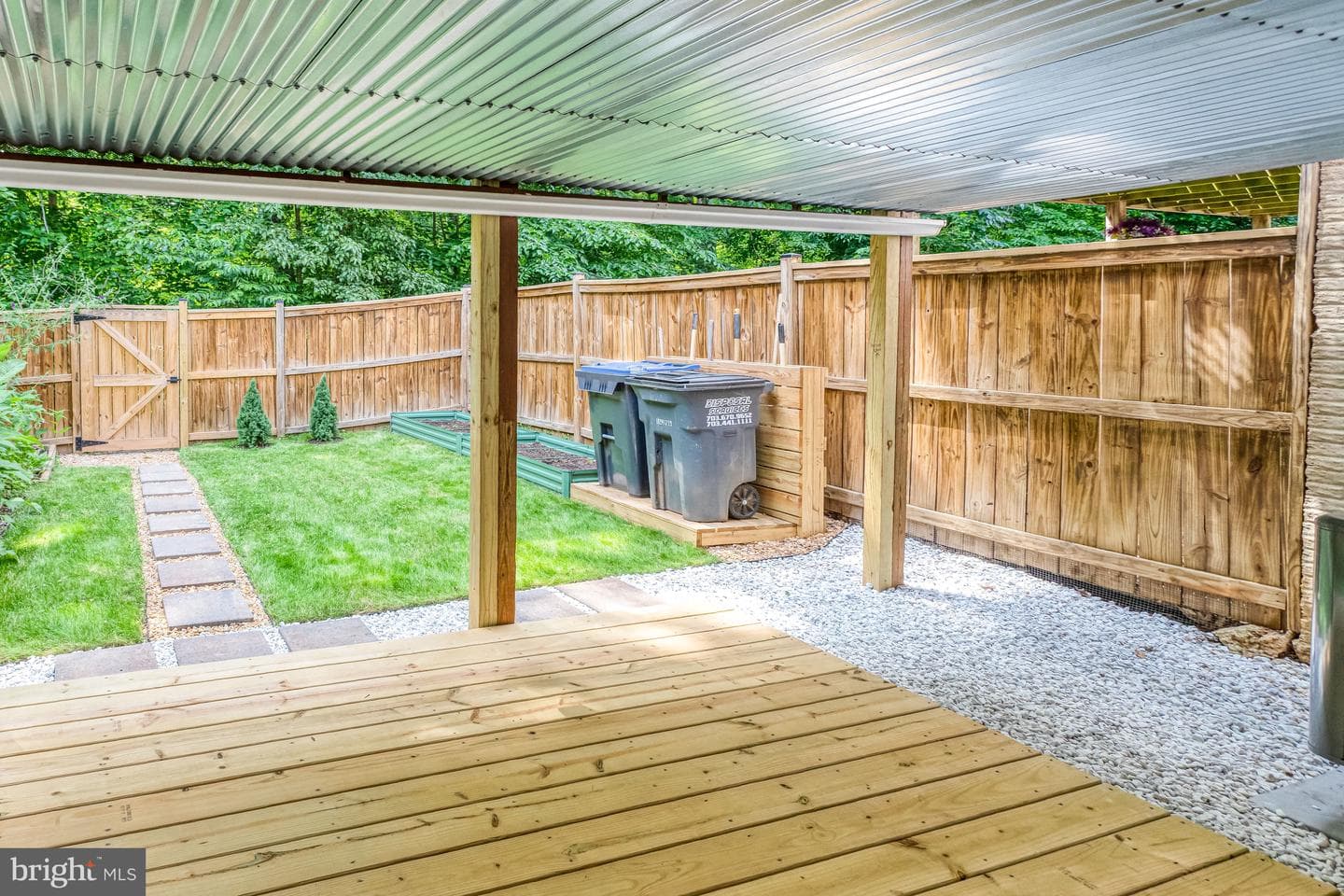15242 Streamside Court photo 40