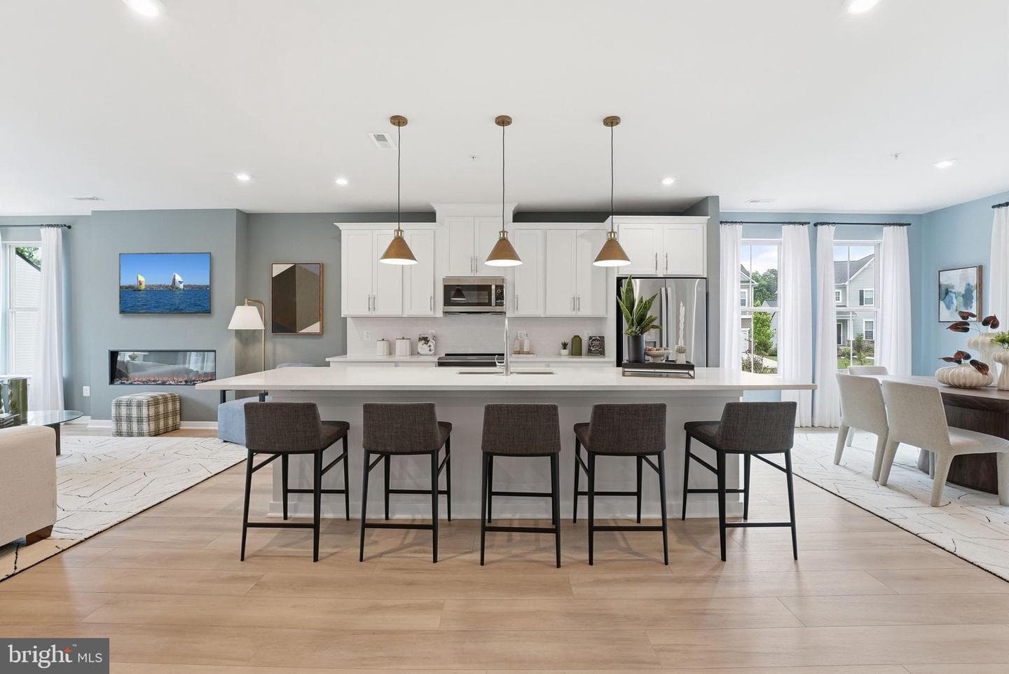 14047 Onyx Street, Woodbridge