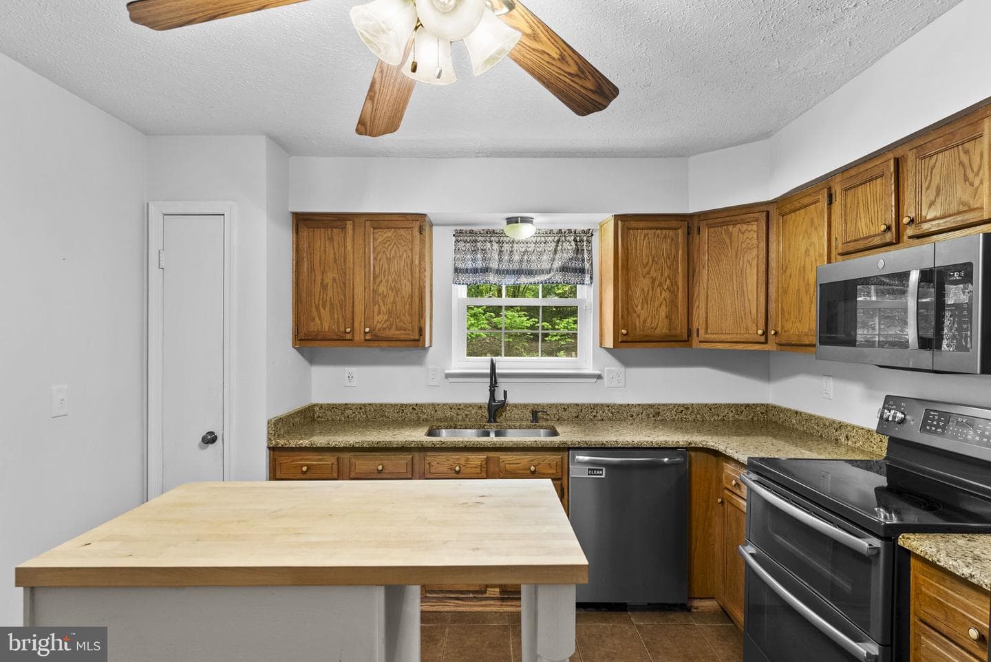18252 Linton Court photo 14