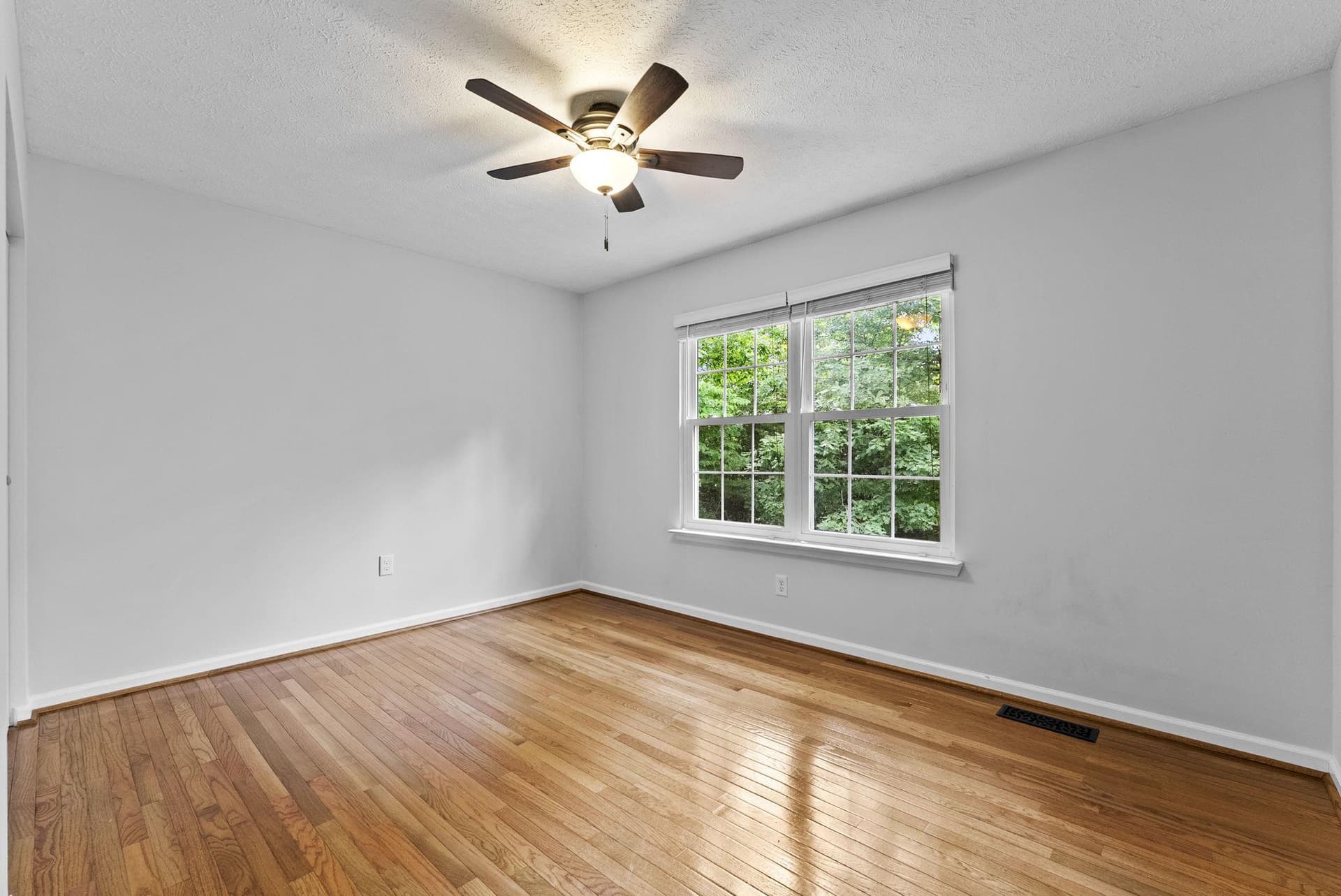 18252 Linton Court photo 24