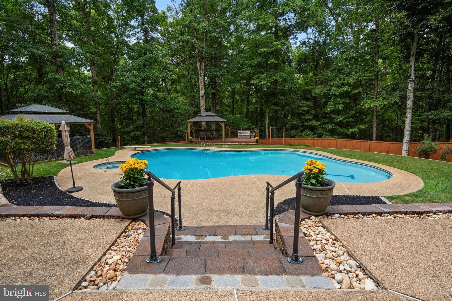 6161 Hemlock Court photo 41