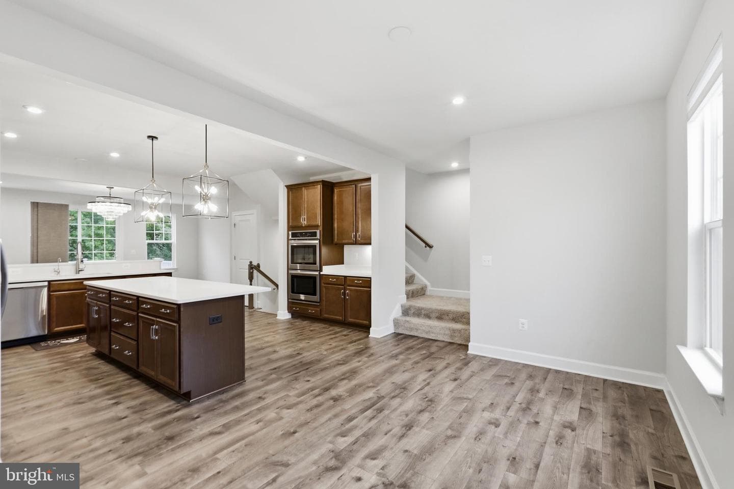 8910 Englewood Farms Drive photo 20