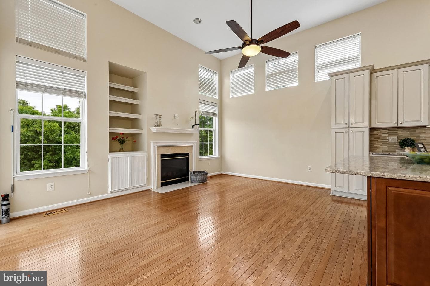 12975 Dunbarton Drive photo 23