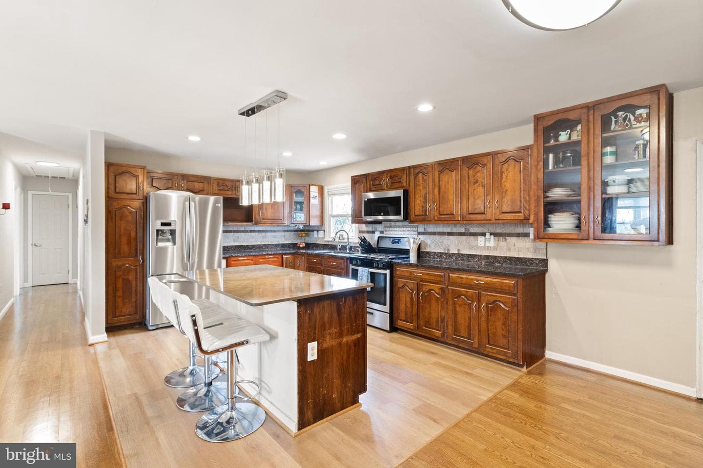 9709 Loudoun Avenue photo 3