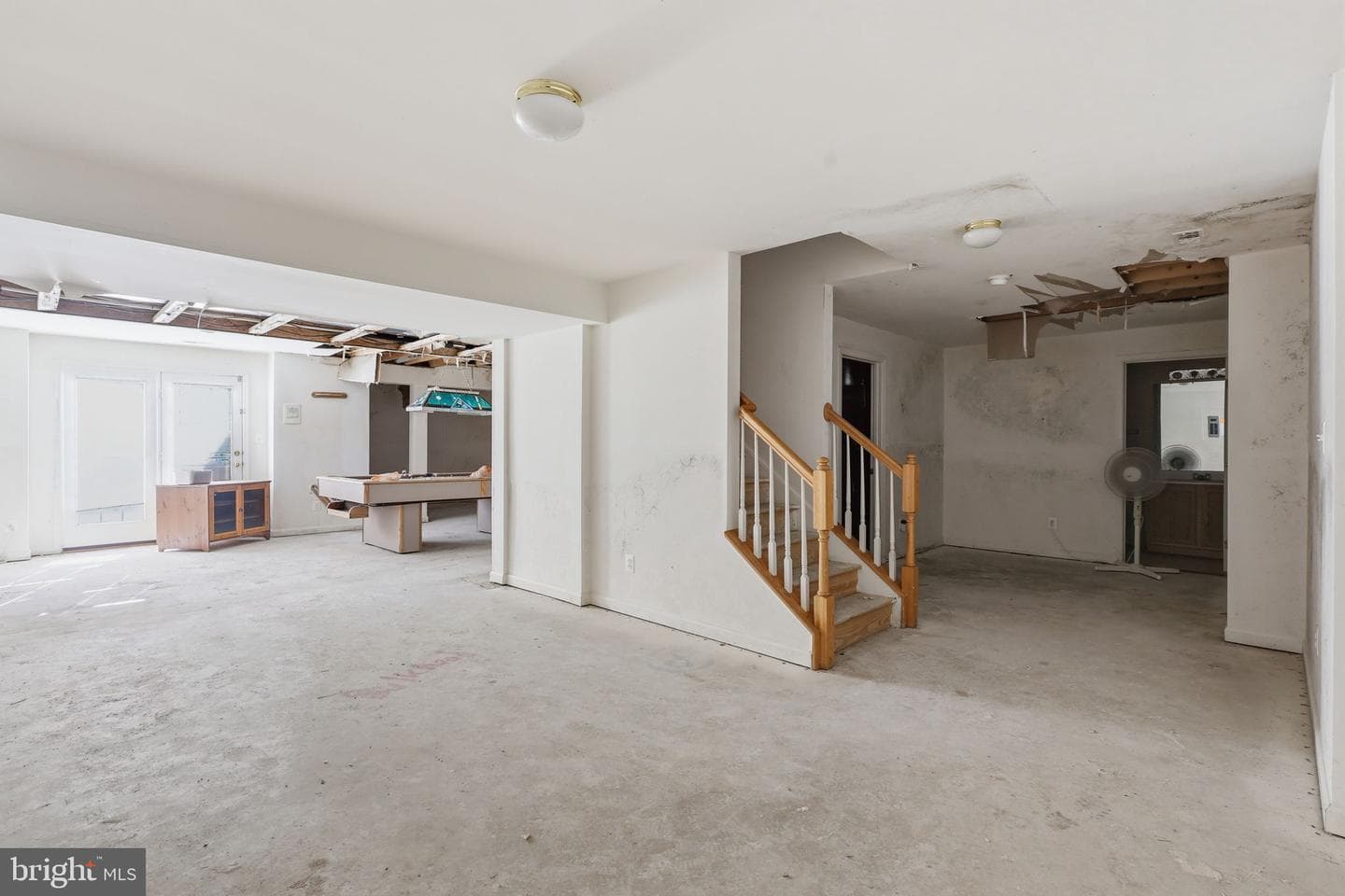 1595 Heron Way photo 32