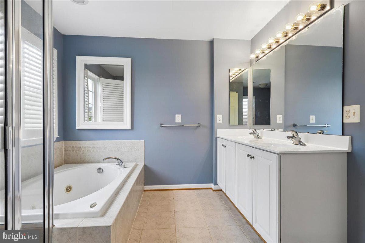 15042 Danehurst Circle photo 22