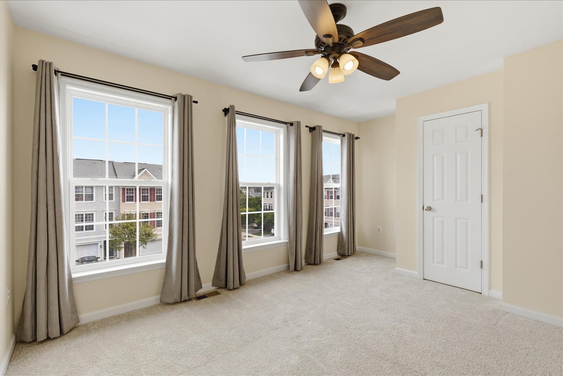 15704 John Diskin Circle photo 18