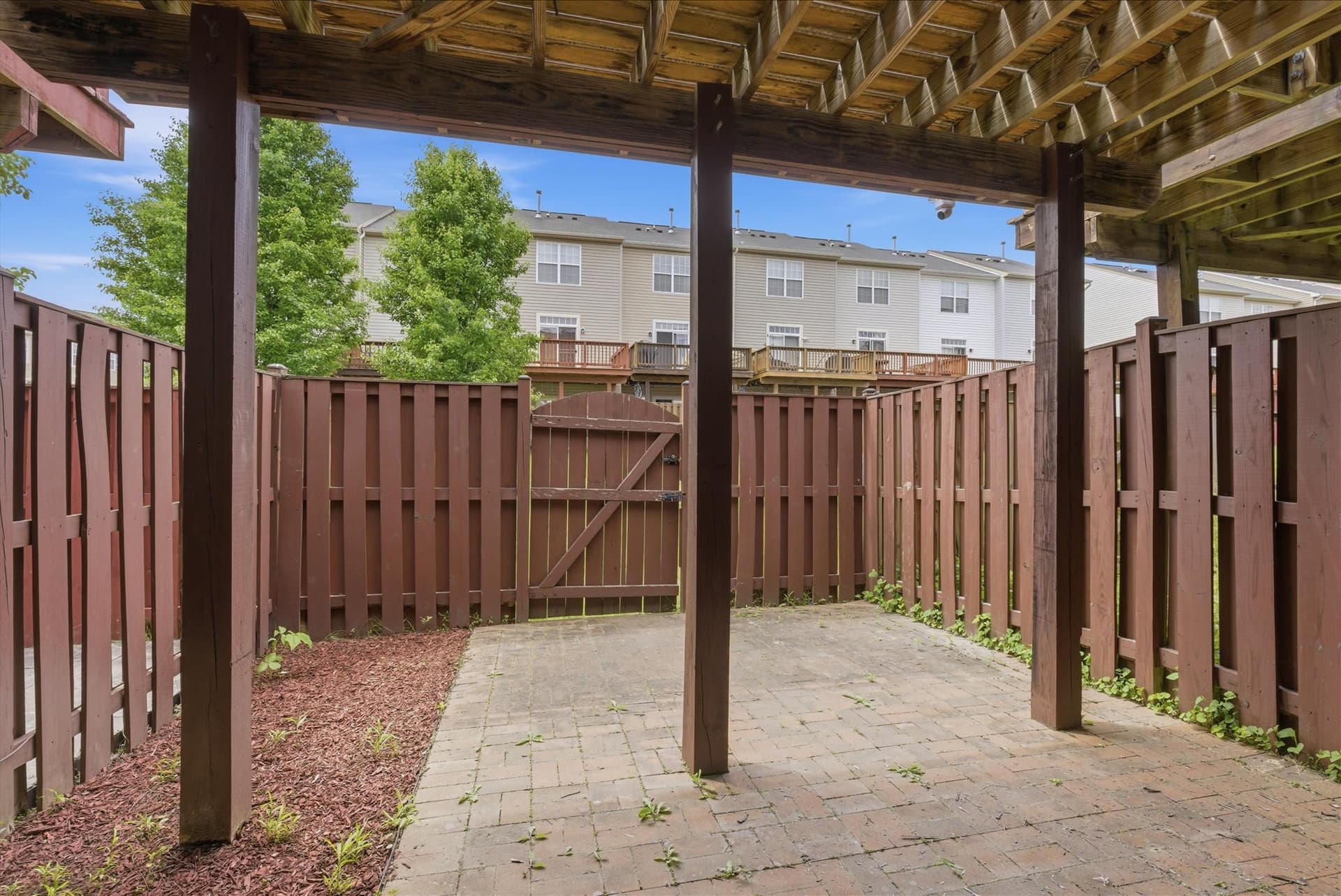 15704 John Diskin Circle photo 33