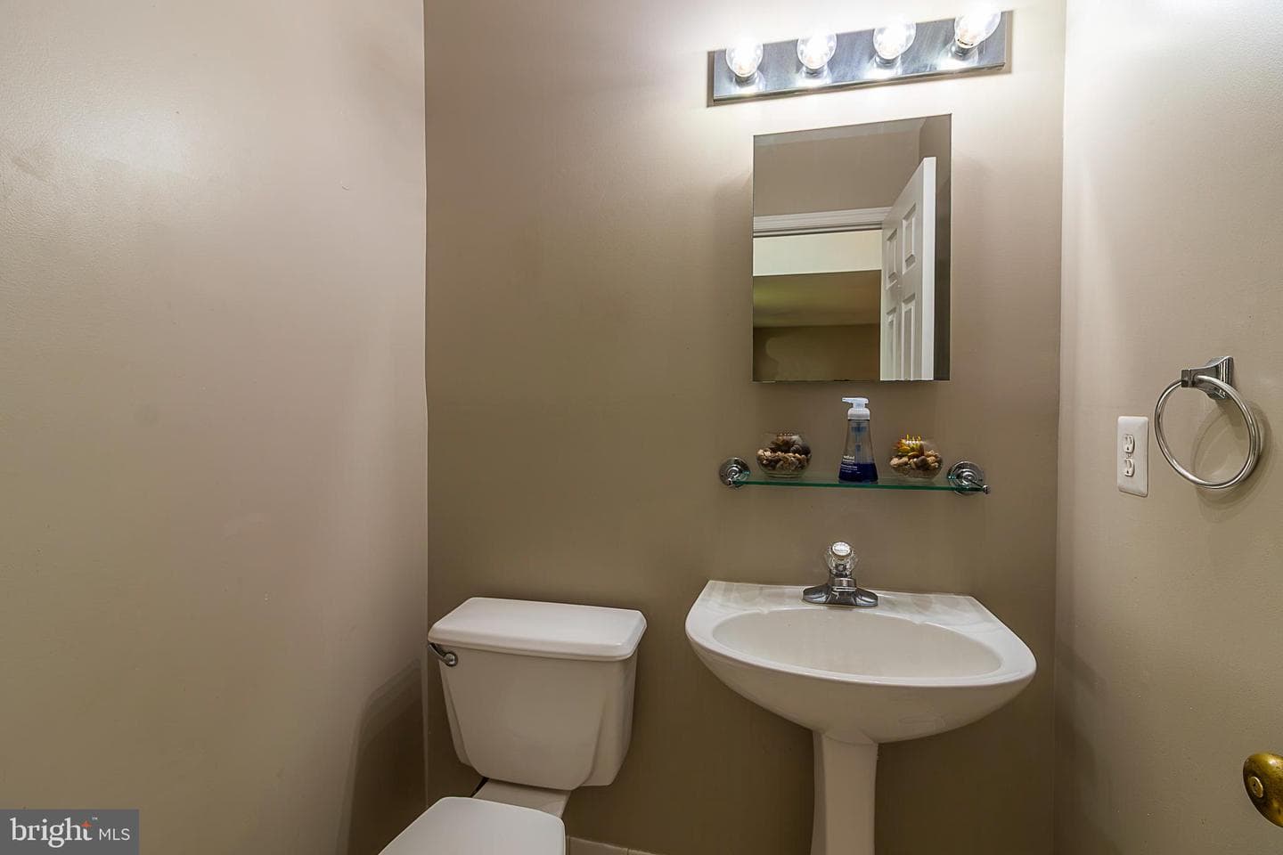 15521 Wheatfield Road photo 19
