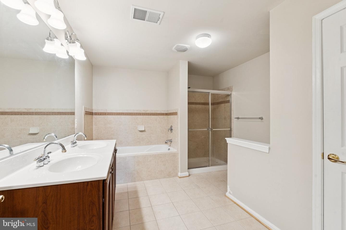 2807 Chinkapin Oak Lane photo 18