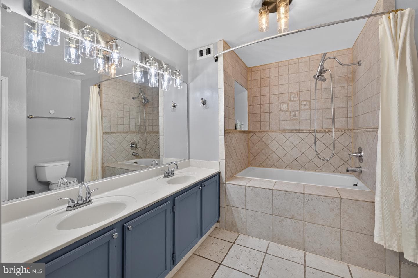 12585 Kempston Lane photo 32