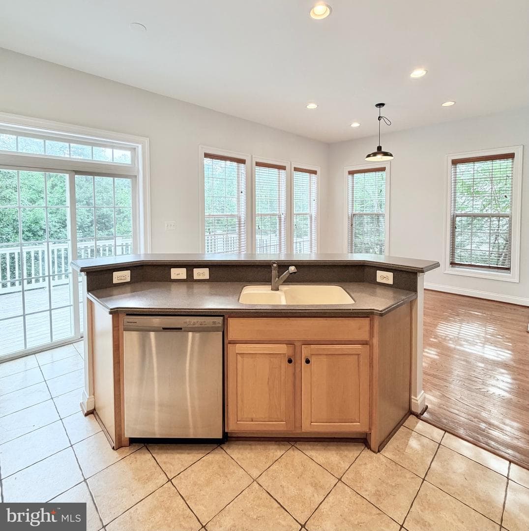 15925 Greymill Manor Drive photo 26