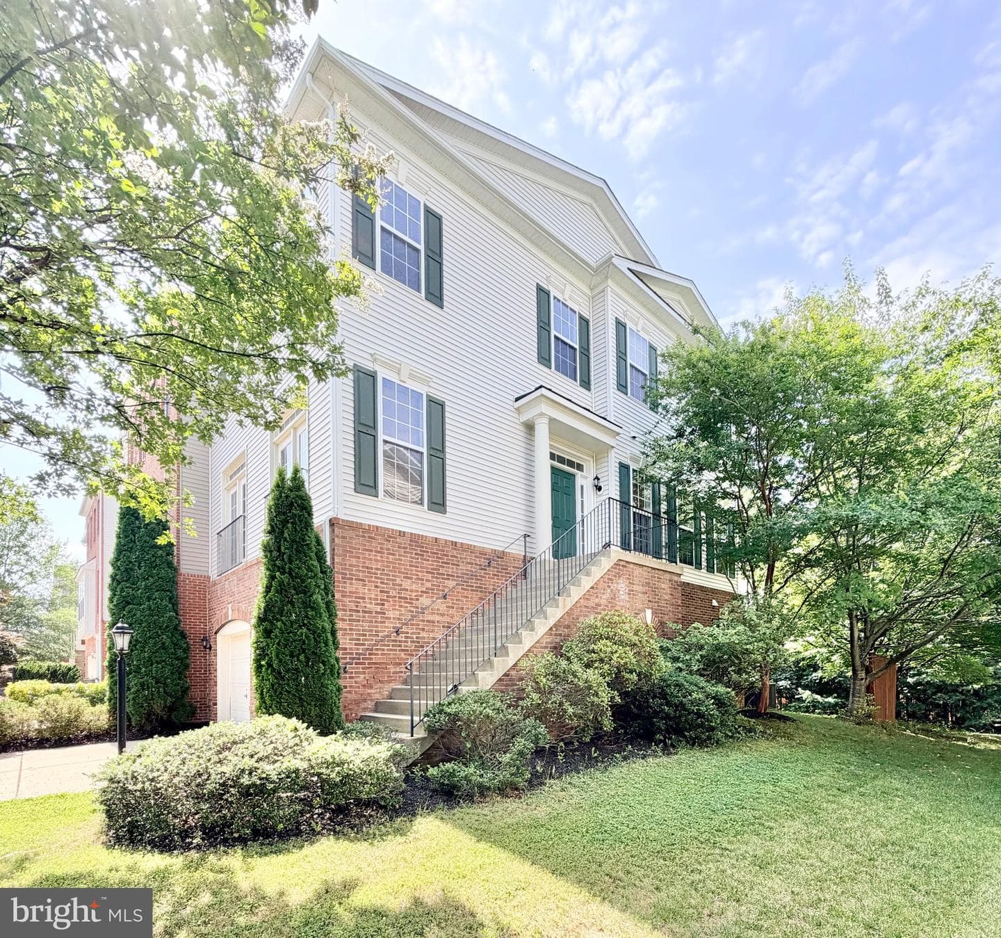 15925 Greymill Manor Drive photo 3