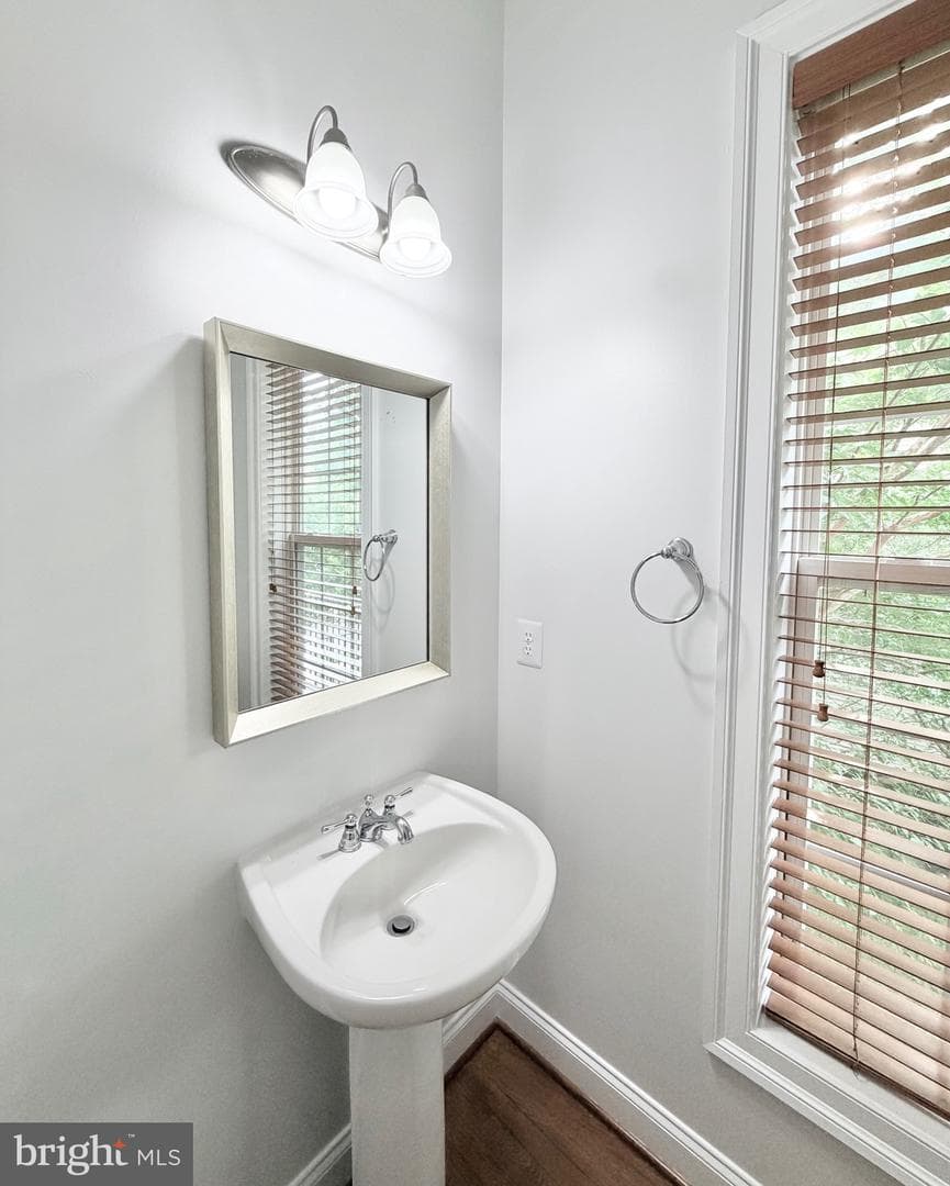 15925 Greymill Manor Drive photo 30